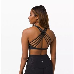 Lululemon shorts bra